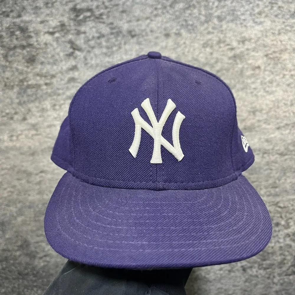 New Era 59Fifty New York Yankees Fitted Hat Purple MLB Embroidered‎ Wool Size 8